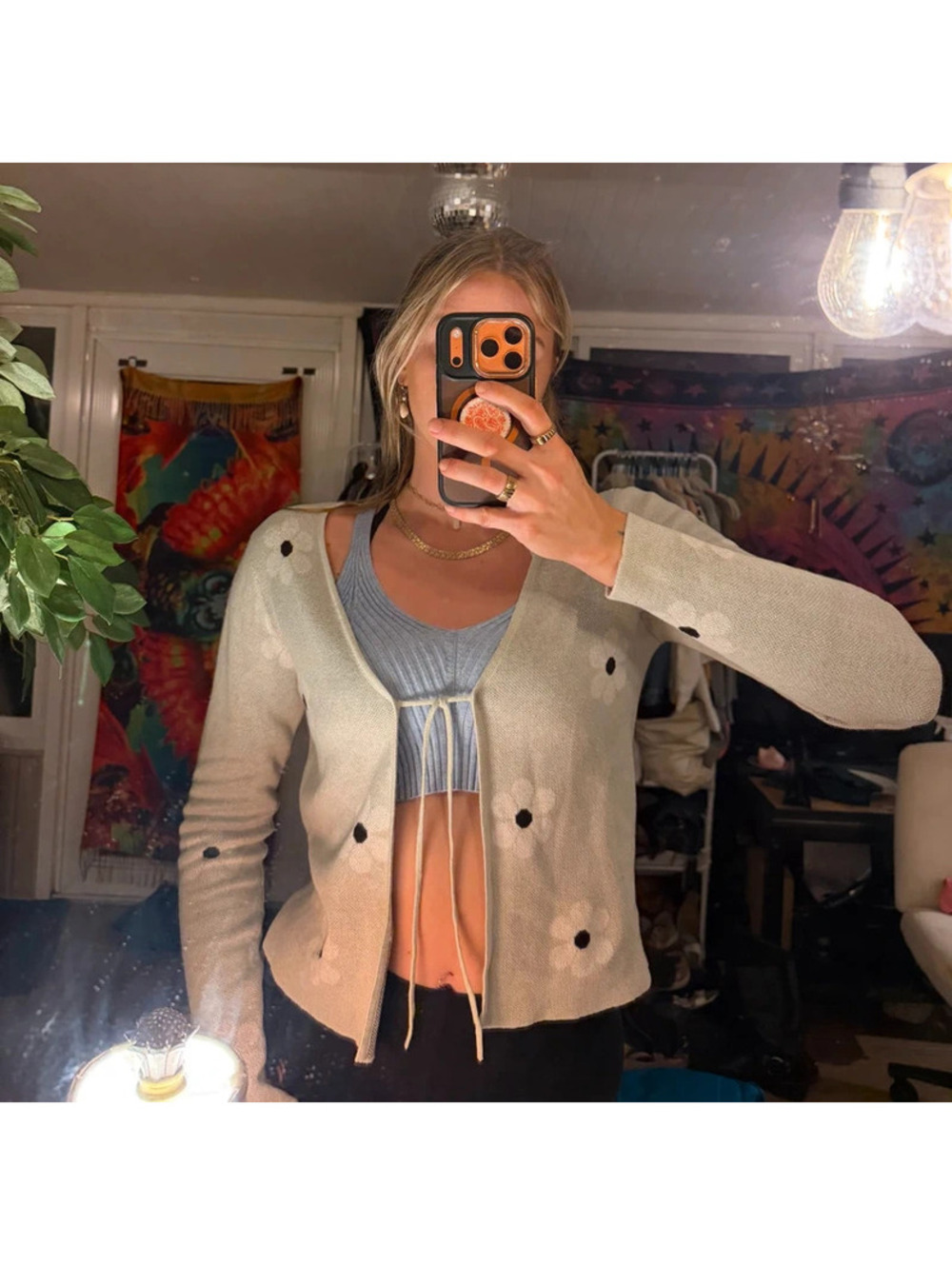 Subtle Sage Green w/ White Daisy Nikkak Cardigan Top w/ Front Tie